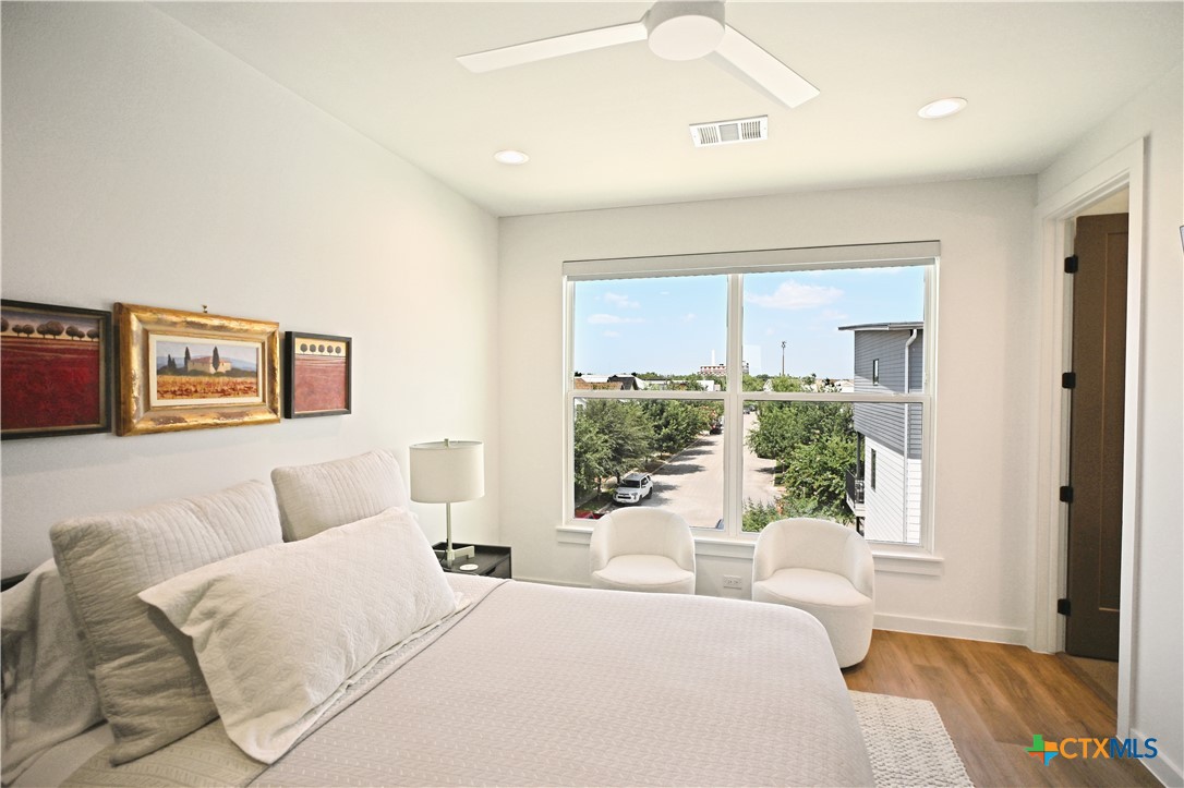 1208 N Academy Avenue 3207 Property Photo 15