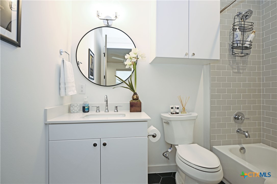 1208 N Academy Avenue 3207 Property Photo 27