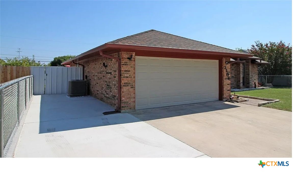 3108 Carpet Lane Property Photo 1