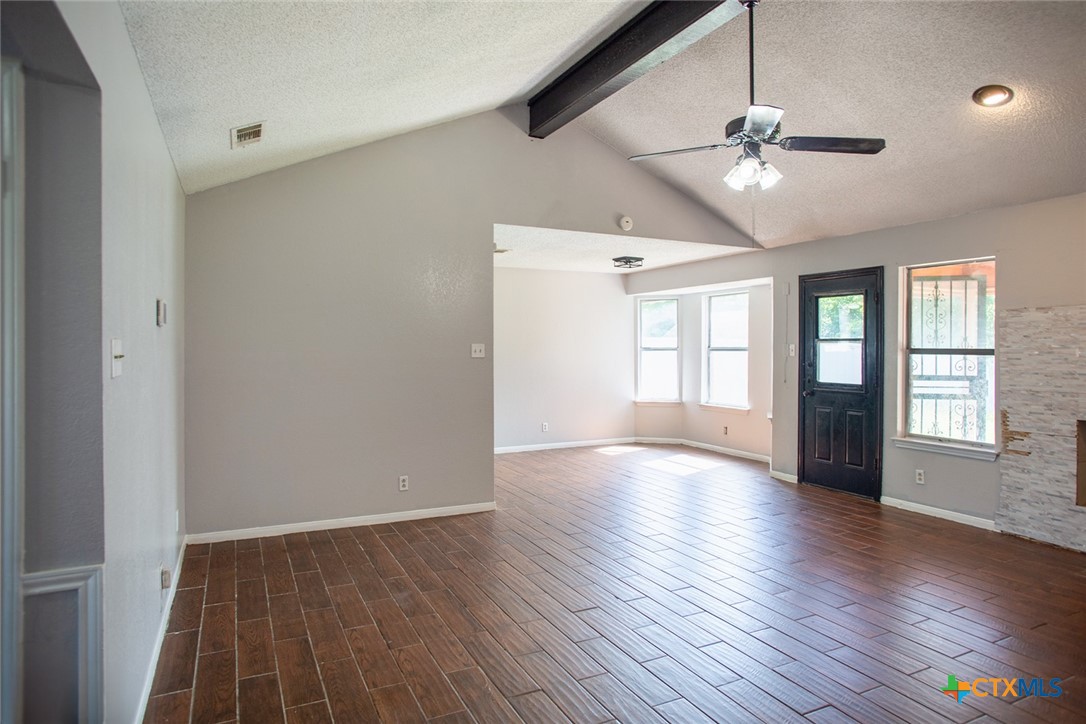 3108 Carpet Lane Property Photo 5