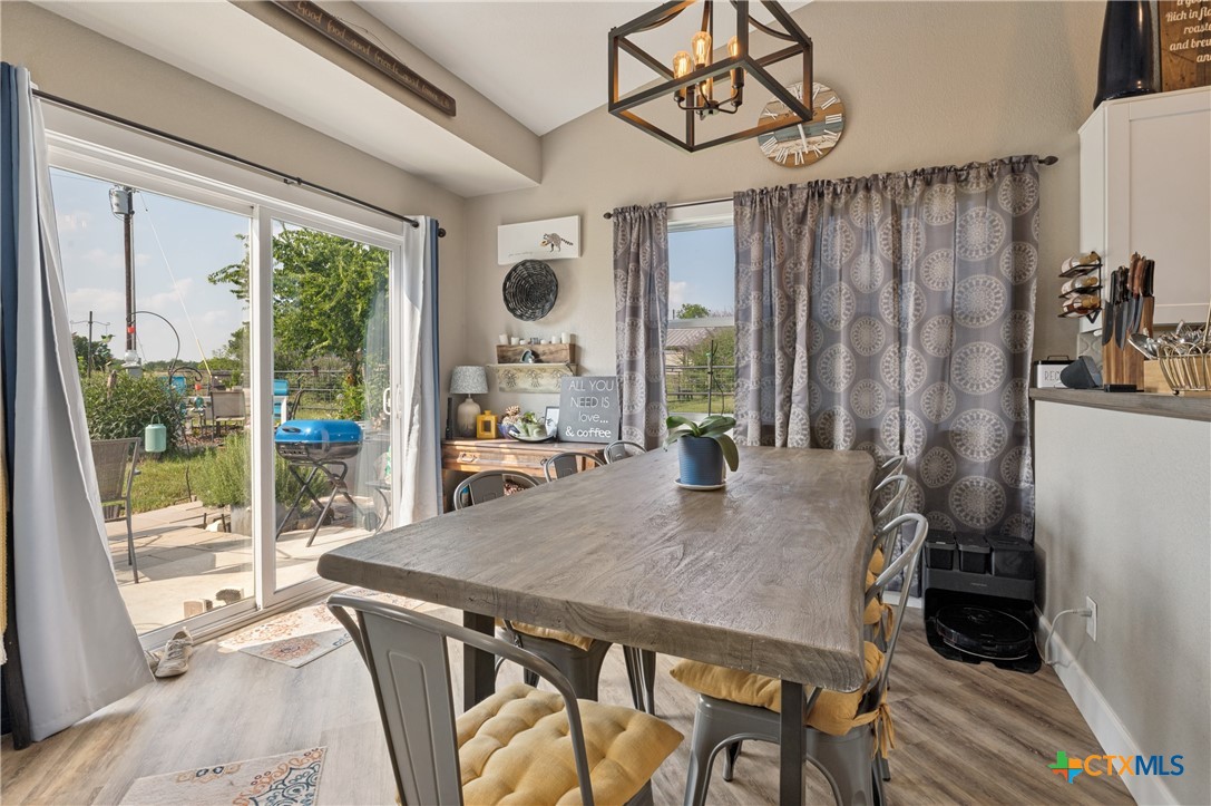 1052 Meandering Way Property Photo 8
