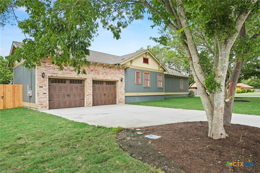 608 Cibilo Property Photo 1