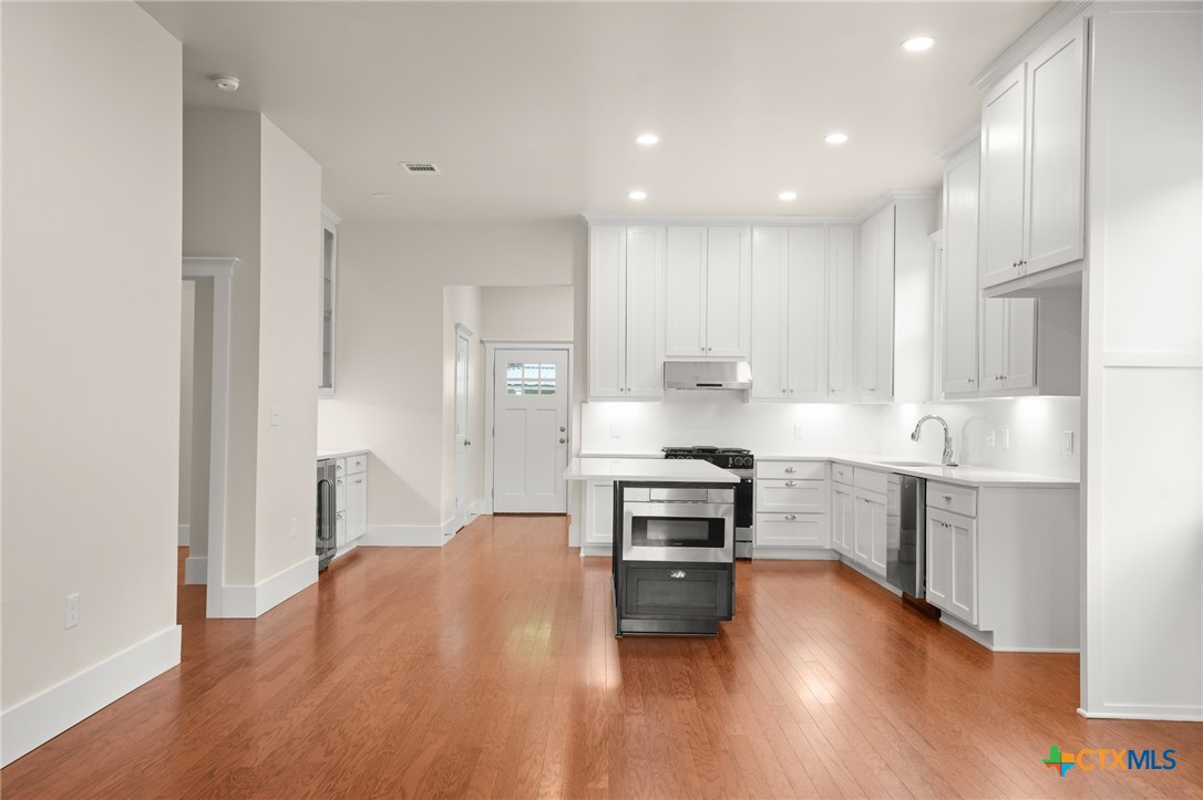 608 Cibilo Property Photo 8