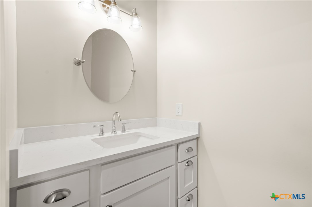 608 Cibilo Property Photo 18