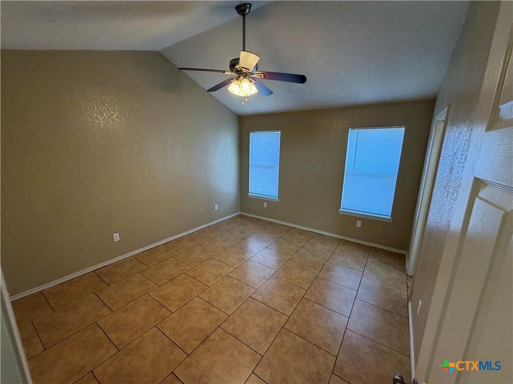 2207 Waterfall Drive Property Photo 6