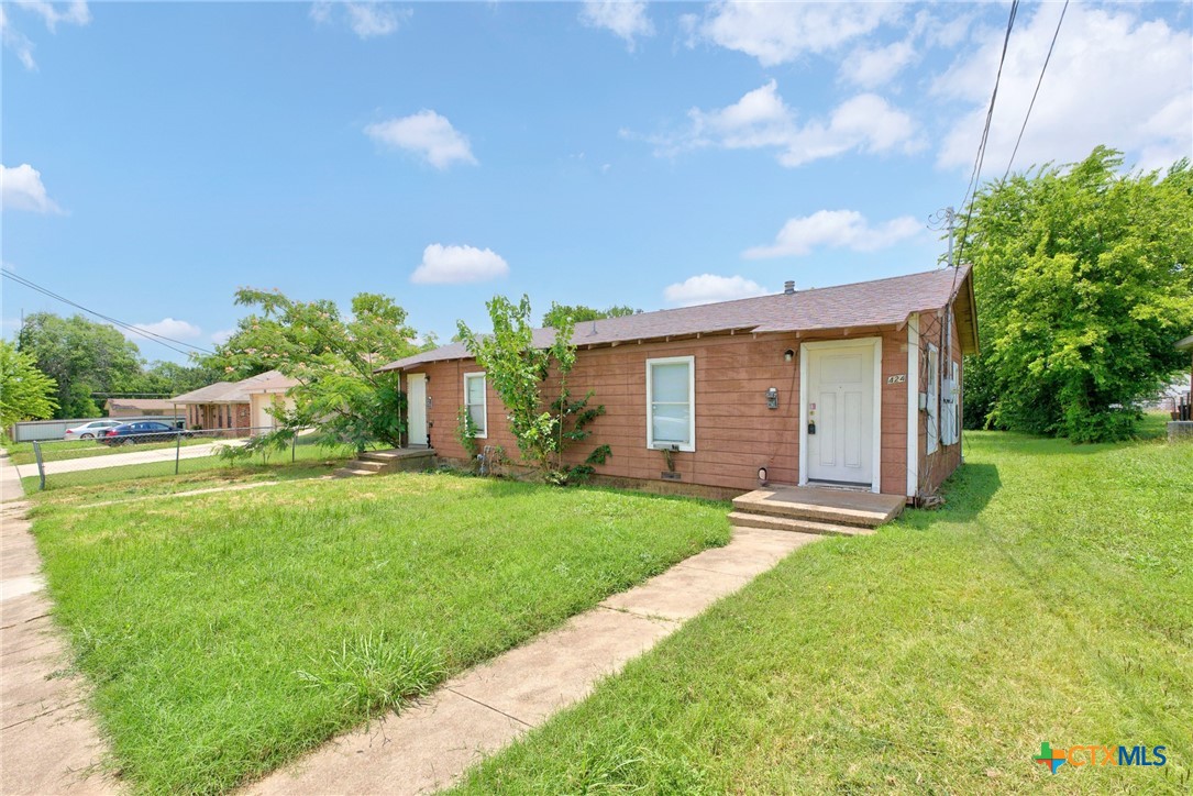 422 W Green Avenue Property Photo 1