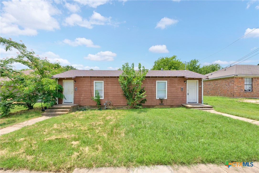 422 W Green Avenue Property Photo 2