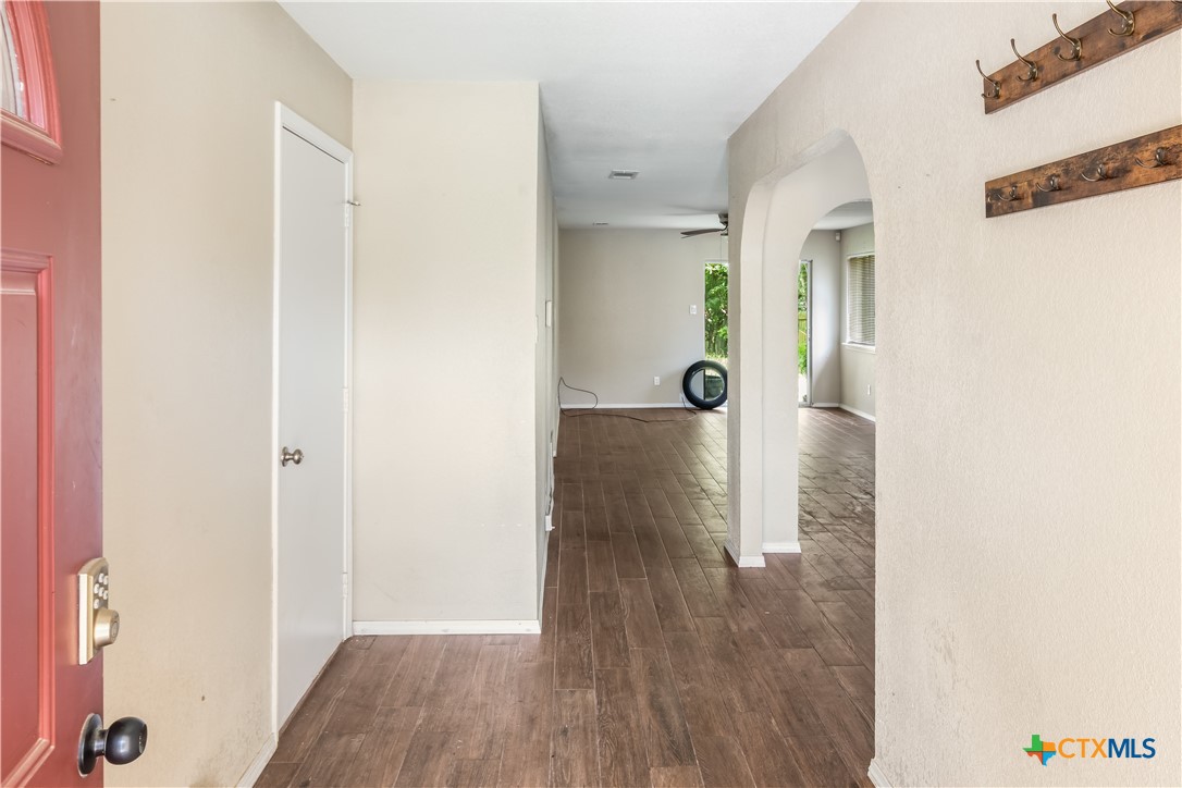 1302 Saddle Drive Property Photo 3