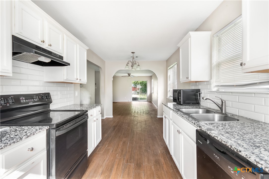 1302 Saddle Drive Property Photo 12
