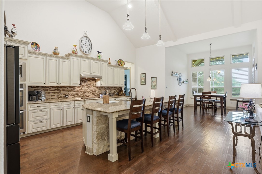563 Solms Forest Property Photo 4