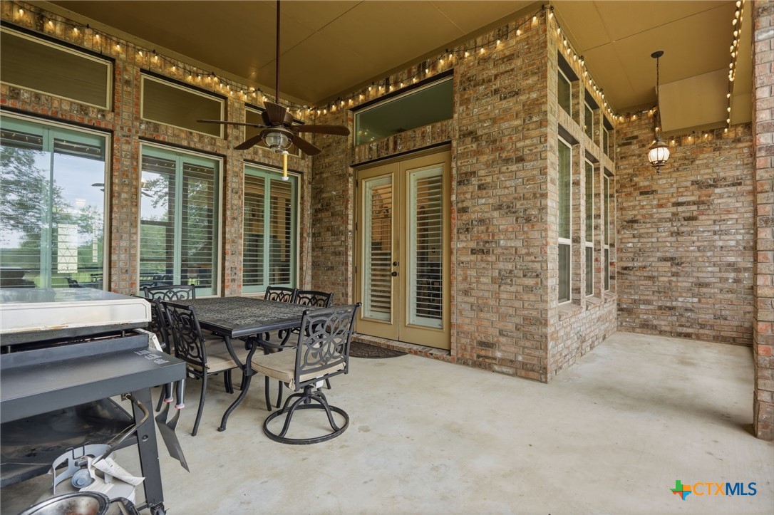 563 Solms Forest Property Photo 32