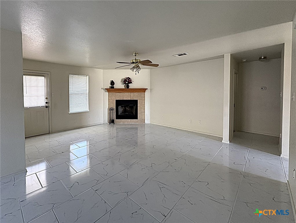 1117 Katelyn Circle Property Photo 4