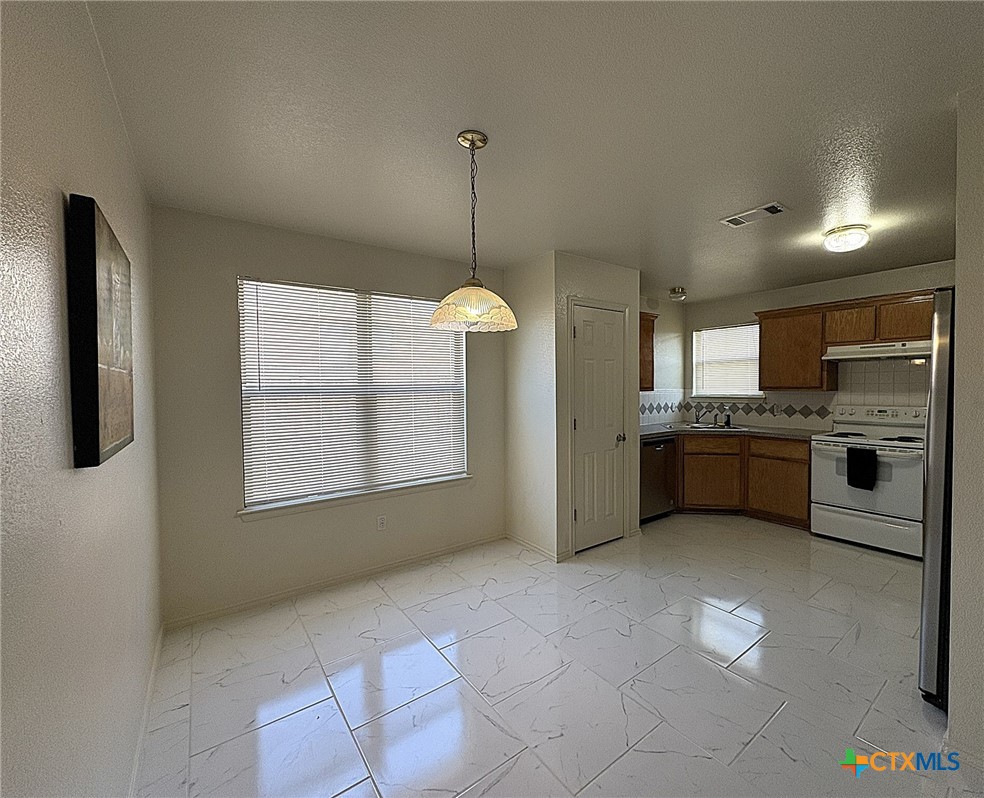 1117 Katelyn Circle Property Photo 10
