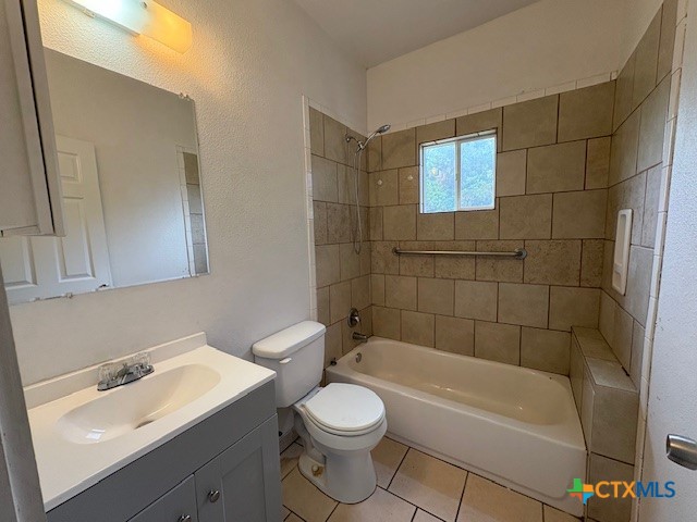 1017 W Nueces Street Property Photo 12