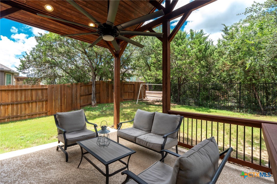 1551 Balcones Fault Property Photo 2