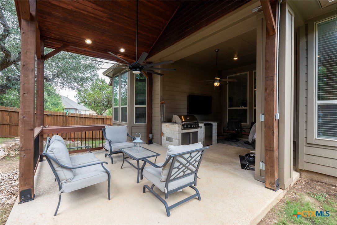 1551 Balcones Fault Property Photo 33