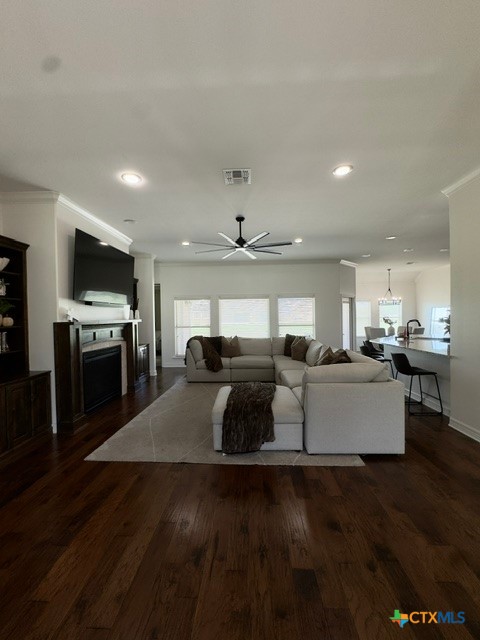 11 Post Oak Glen Property Photo 13