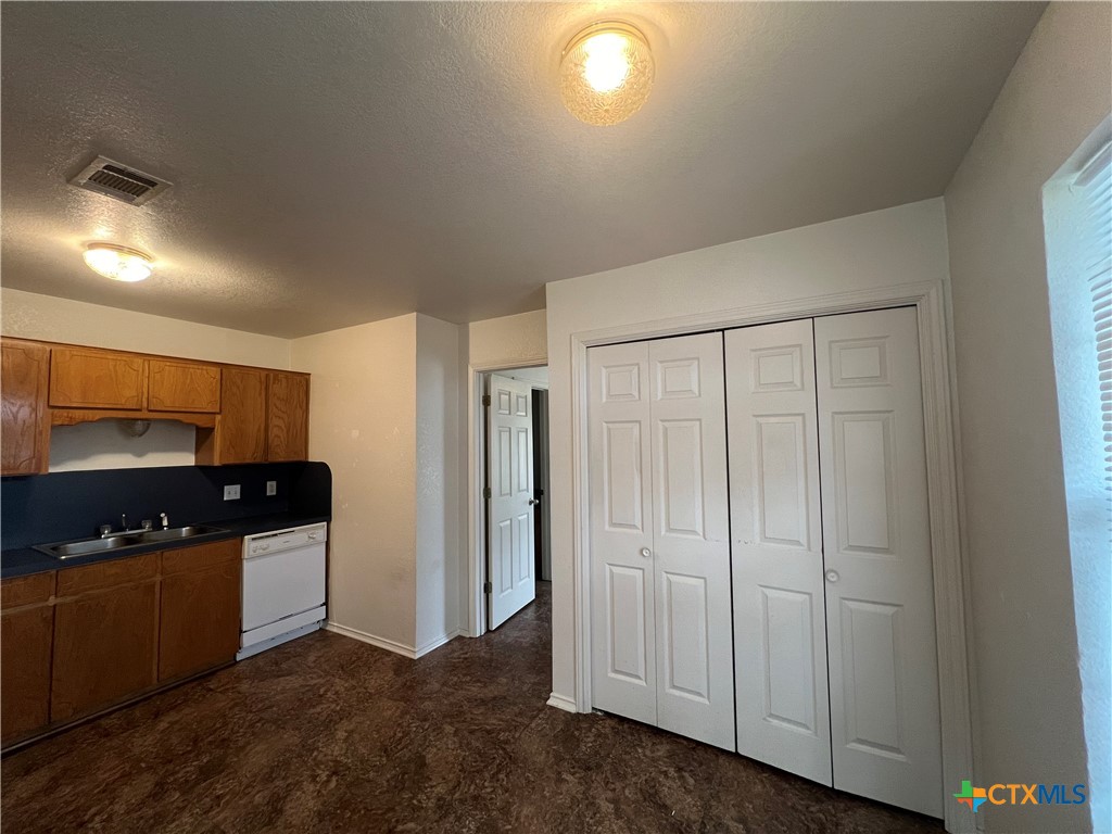 1205 Industrial Boulevard E Property Photo 5