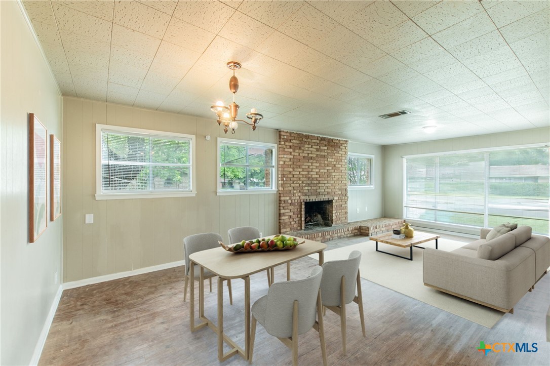 3209 Shady Hill Drive Property Photo 1