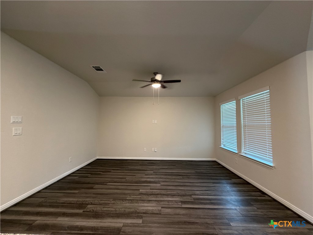 1250 Lennea Property Photo 4