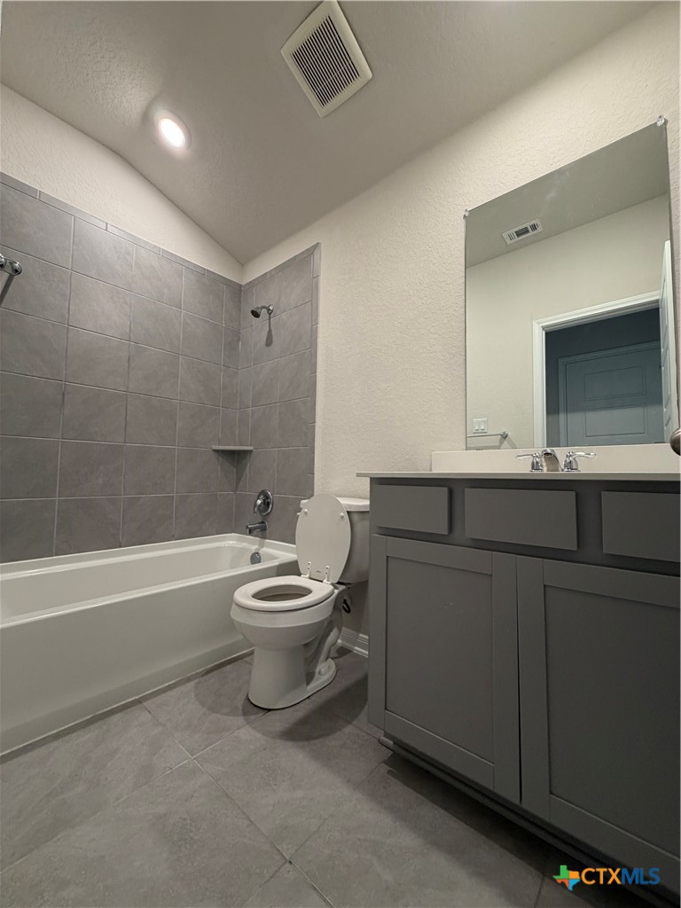1250 Lennea Property Photo 14