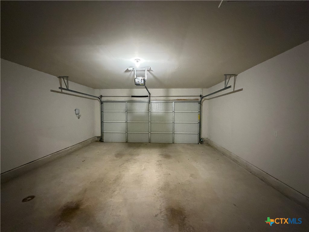 1250 Lennea Property Photo 17