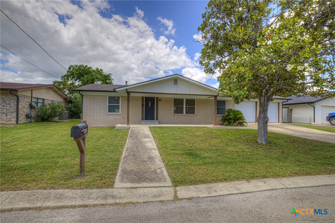 608 Creek Drive Property Photo 1
