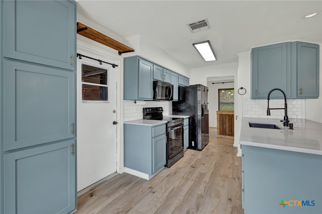 608 Creek Drive Property Photo 13