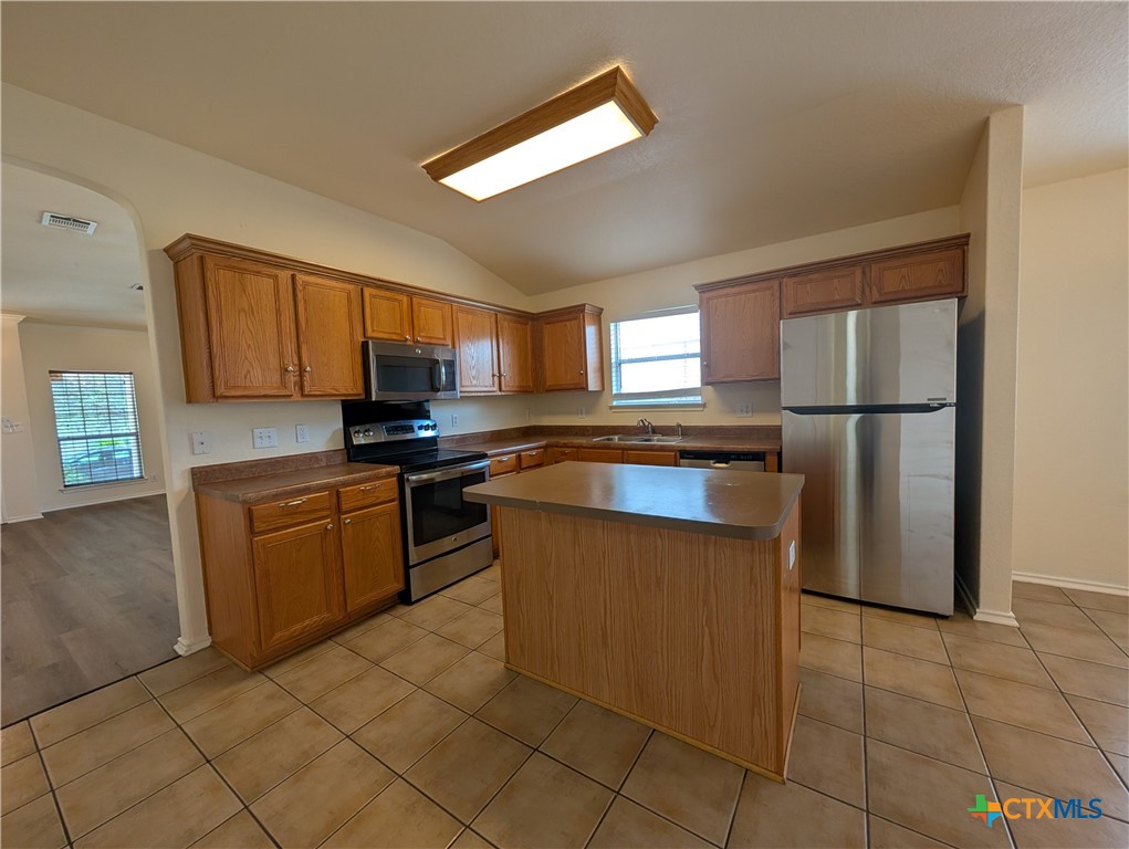 268 Goliad Drive Property Photo 6