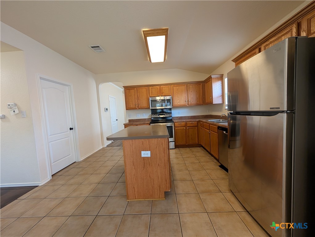 268 Goliad Drive Property Photo 8