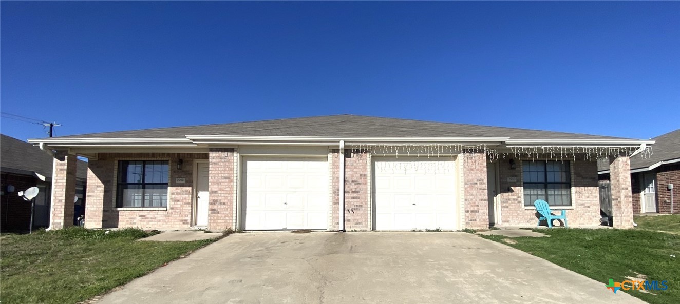2910 Ashley Drive 2912 Property Photo 1