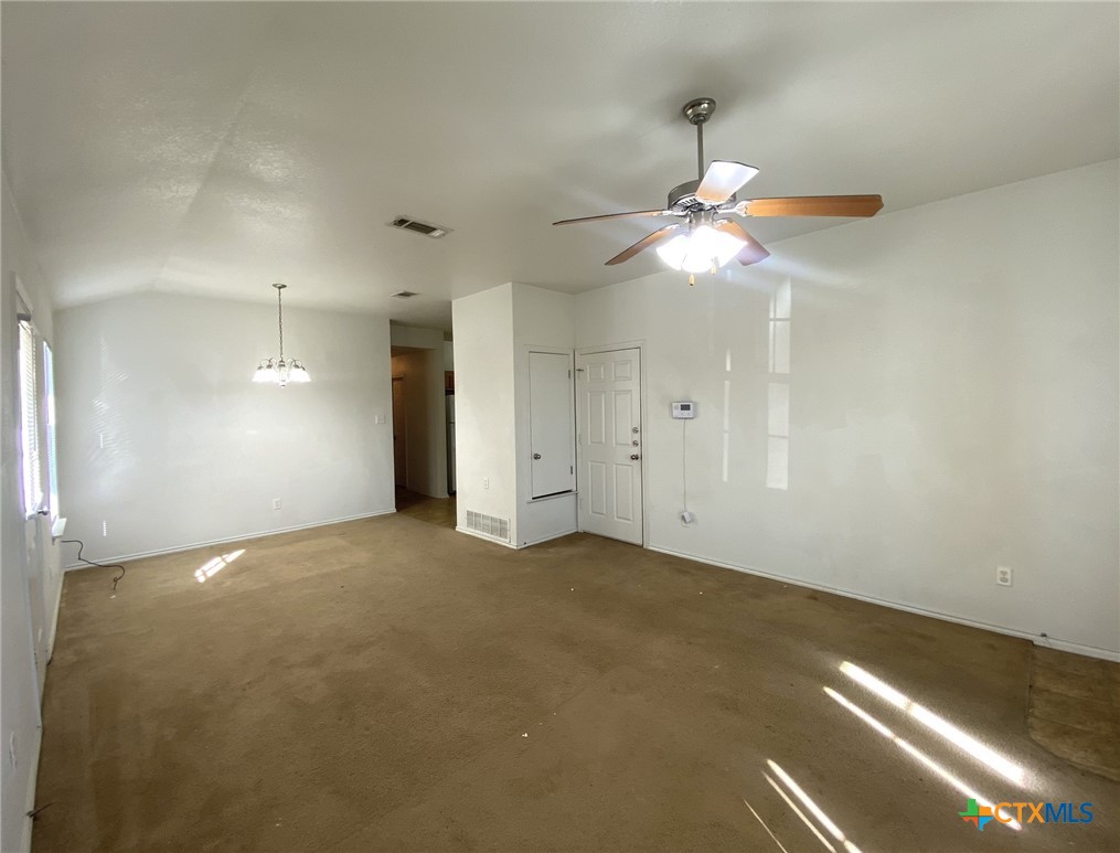 2910 Ashley Drive 2912 Property Photo 3