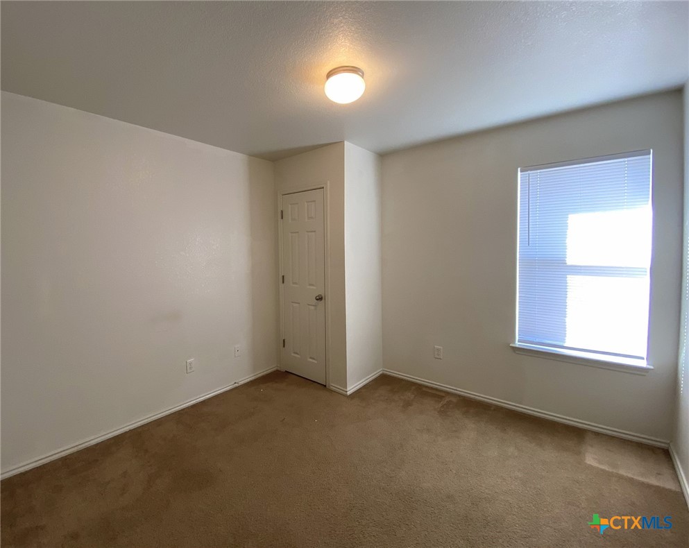 2910 Ashley Drive 2912 Property Photo 6