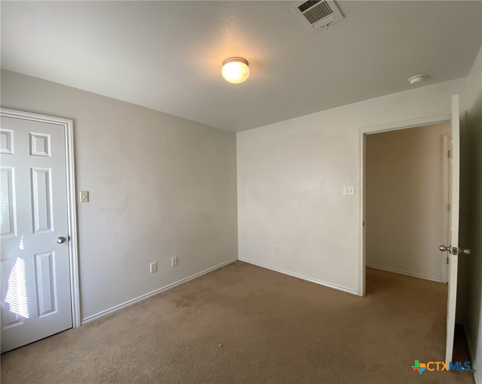 2910 Ashley Drive 2912 Property Photo 7