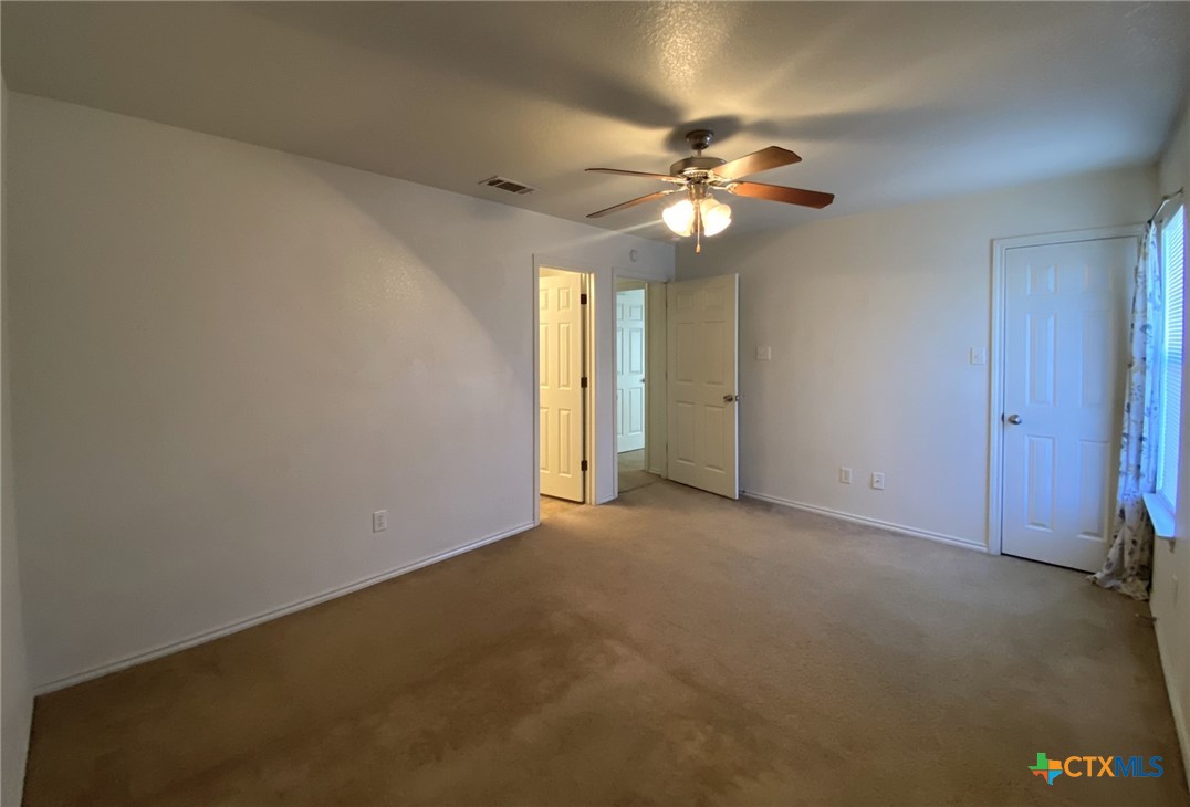 2910 Ashley Drive 2912 Property Photo 8