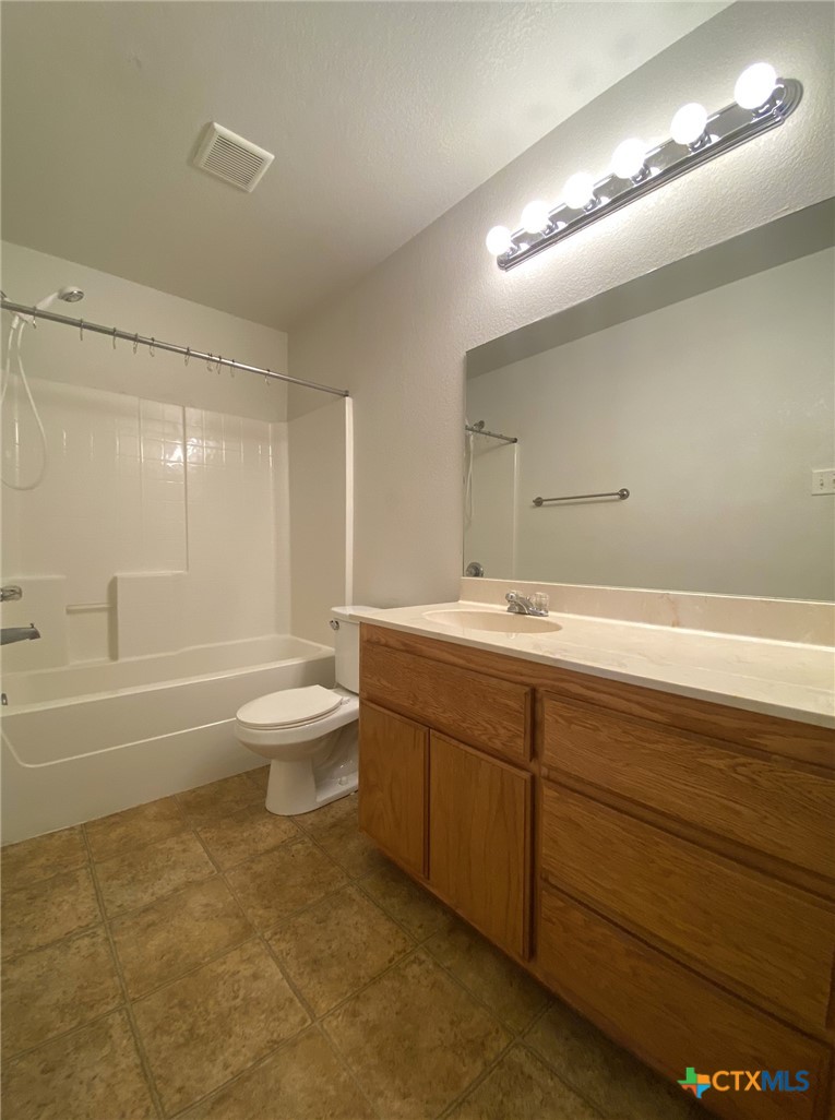 2910 Ashley Drive 2912 Property Photo 10