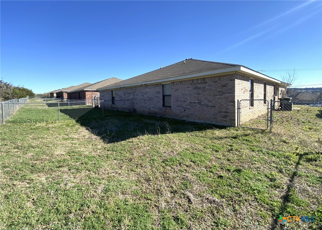 2910 Ashley Drive 2912 Property Photo 11