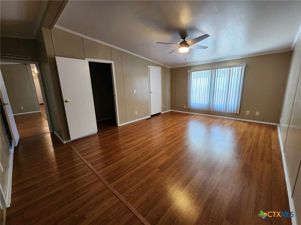 922 Ashwood Drive Property Photo 18