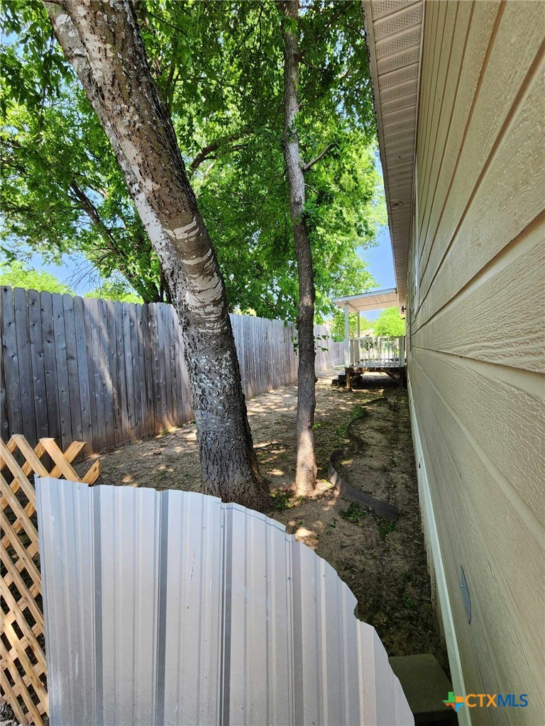 922 Ashwood Drive Property Photo 34