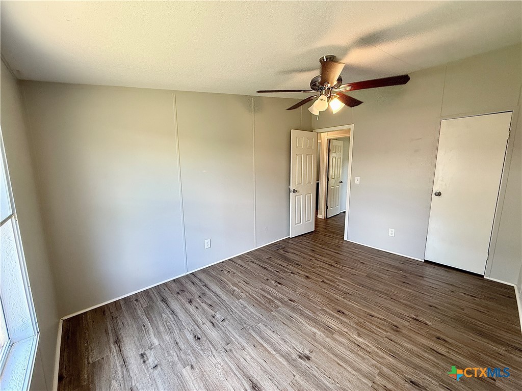 319 E Zipp Road Property Photo 14