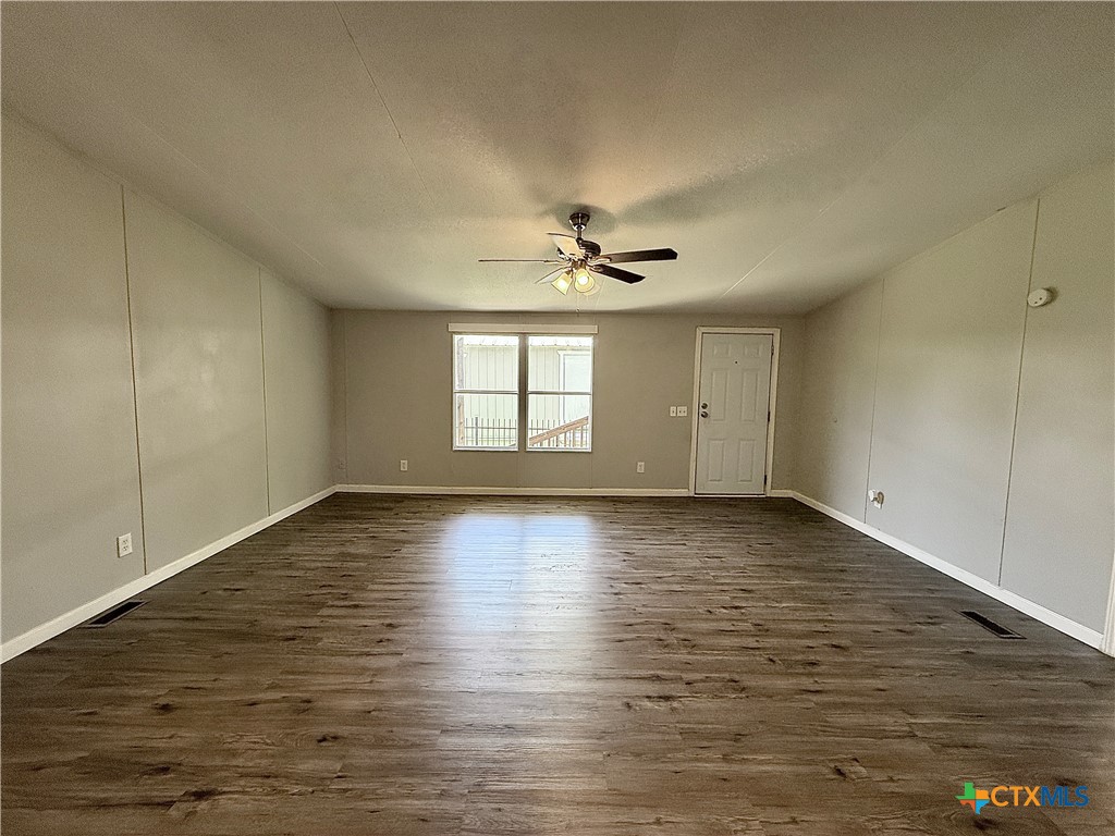 319 E Zipp Road Property Photo 17