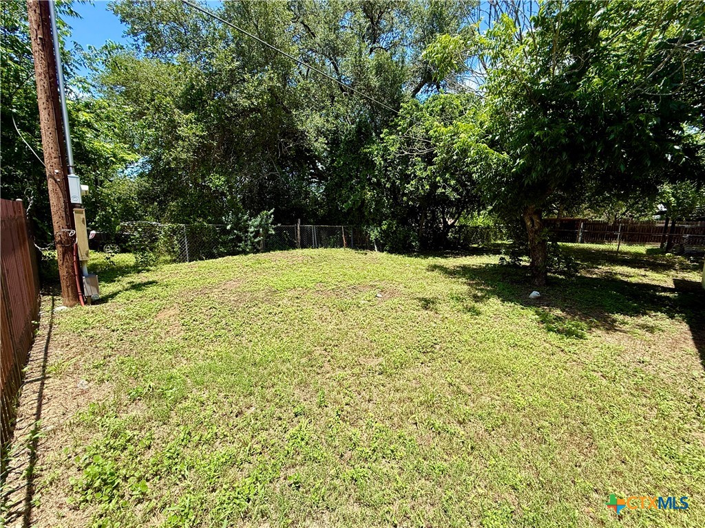 319 E Zipp Road Property Photo 20