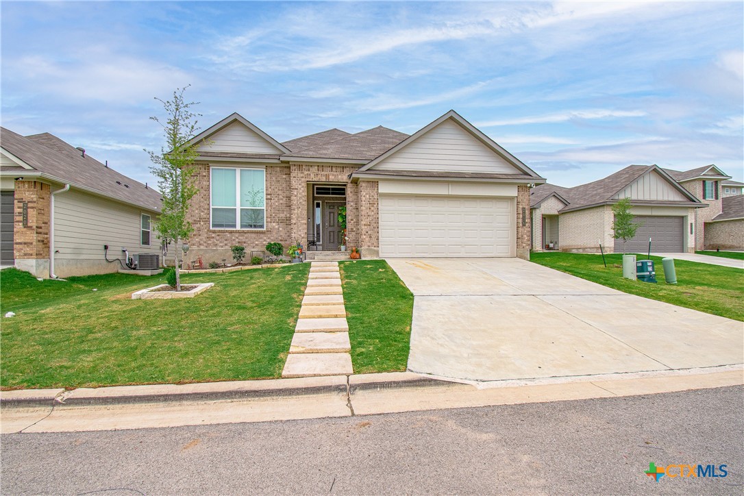 2016 Meridian Loop Property Photo 1