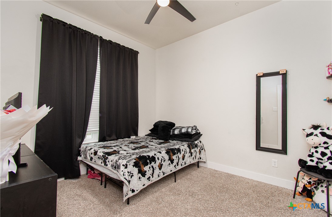 2016 Meridian Loop Property Photo 2