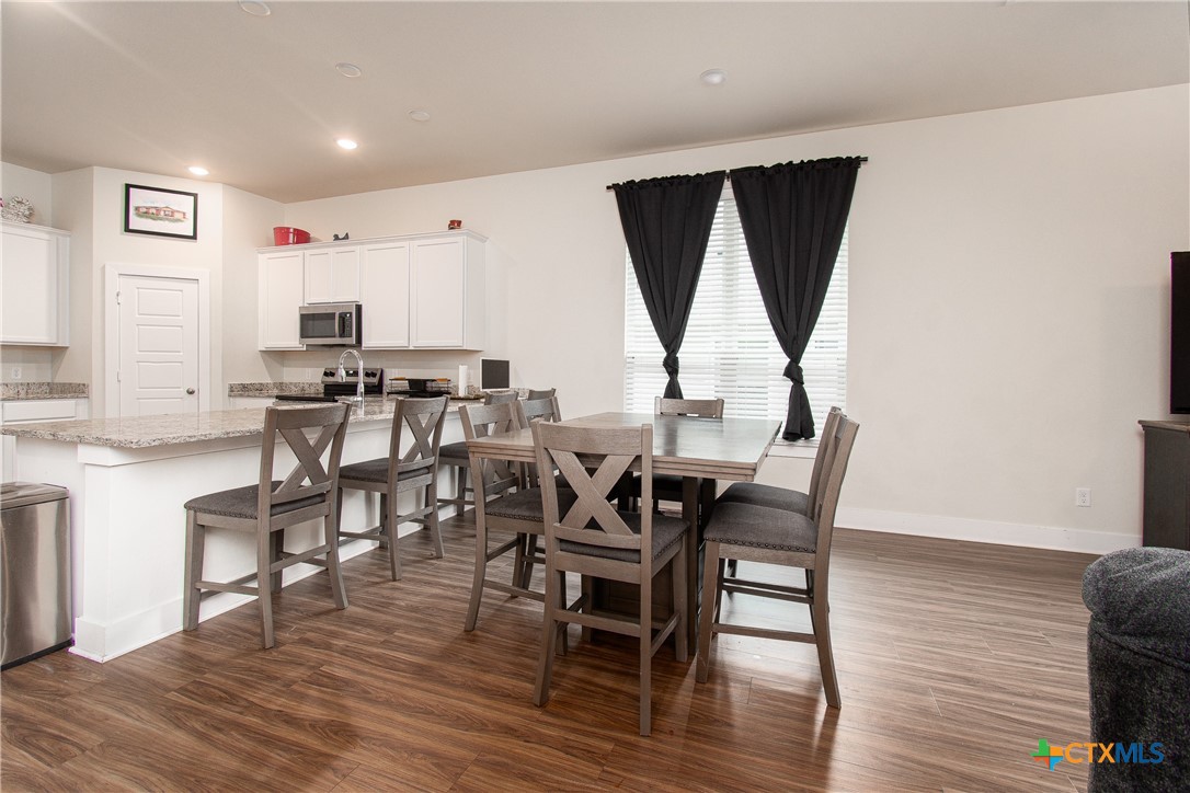 2016 Meridian Loop Property Photo 12