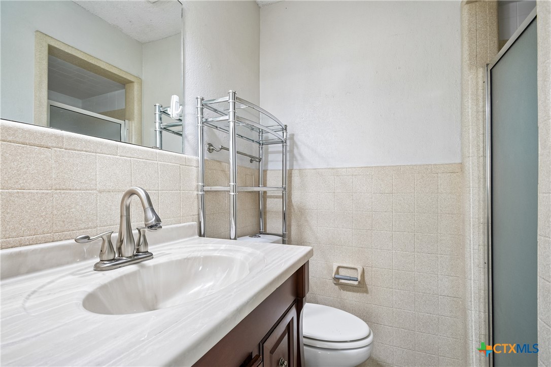 912 Edwards Street Property Photo 19