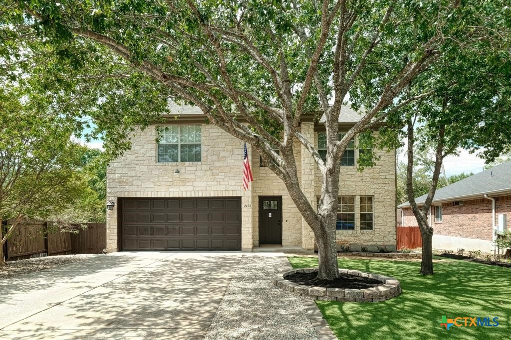 2412 Willow Way Property Photo 1