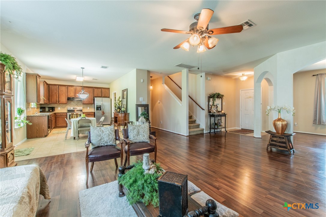 5408 Milky Way Avenue Property Photo 2