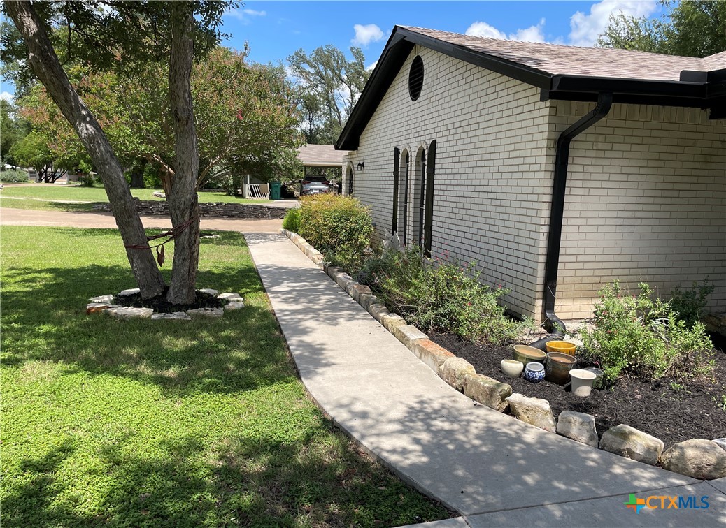 17 Oakmont Circle Property Photo 4