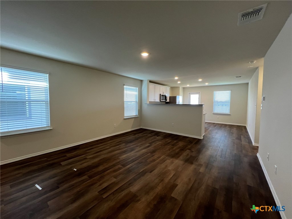 760 Heartseed Property Photo 4